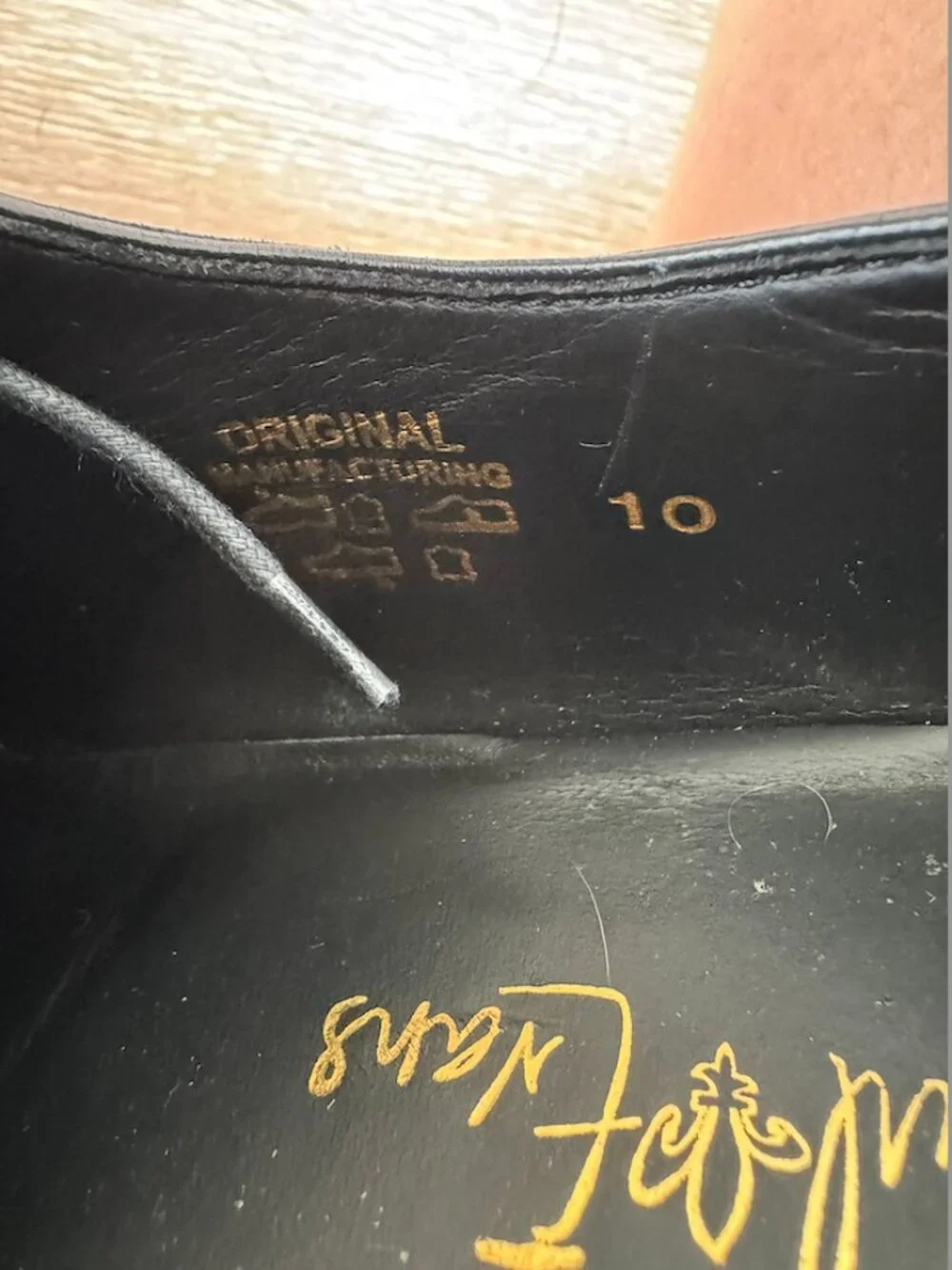 Paul Evans Black Leather Oxfords in Size 10